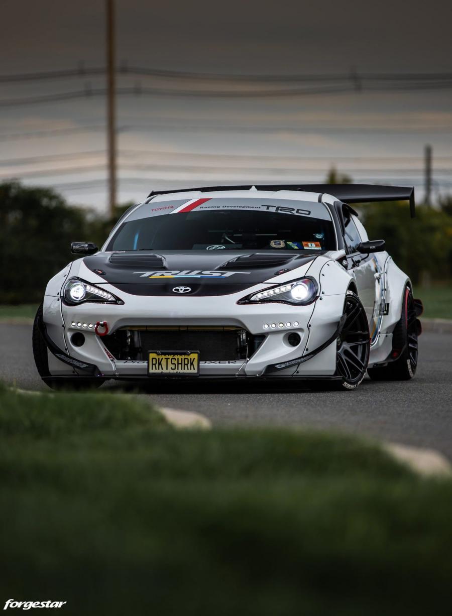  Toyota GT 86 Rocket Bunny 2018 года  (фото 20 из 23)